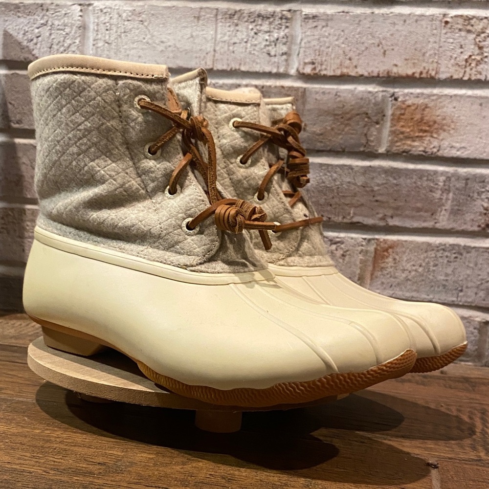 Sperry Tan Quilted Lace-Up Boots-rp